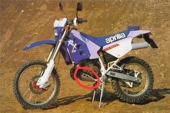 Kúpim spodný kryt motora na Apriliu rx 125