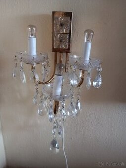 Nástenná krištáľová lampa