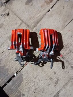 Zadne strmene auudi a3 8P