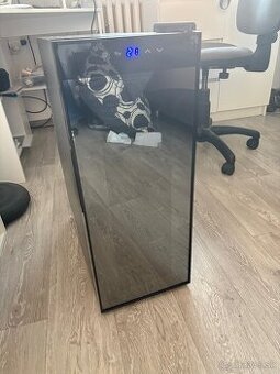 Vinotéka guzanti gz12