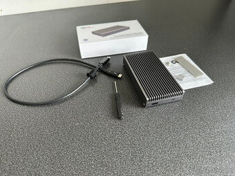 Qwiizlab SSD enclousure (externý obal) USB4/Thunderbolt 4