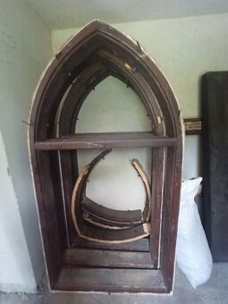 Rám gotického okna