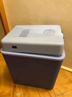 Elektrický chladiaci box ConnaBride – 35 €