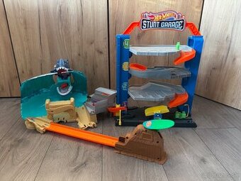 Hot Wheels 2 sady Zánovné