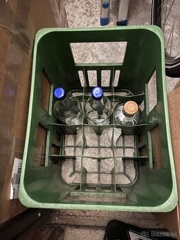 Prepravka na fľaše 12x1l vysoká + 4x fľaša