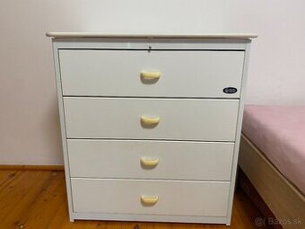predám komodu