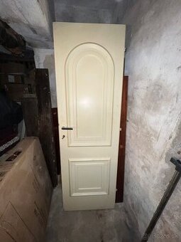 Staré interiérové dvere – 62 cm