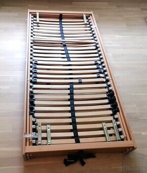 Lamelový polohovateľný rošt