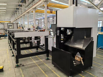 3D laserové centrum  - 3000W-3Axis