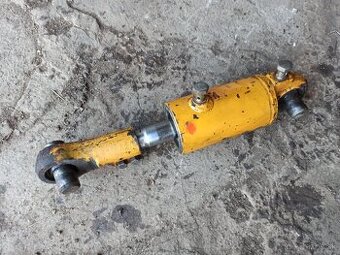 Hydraulický piest valec dvojcinny