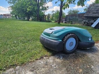 Automaticka kosacka RoboMow RL2000