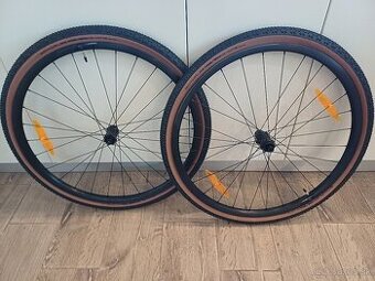 Kolesá Syncros ERD 596mm + plášte Scgwalbe G-one bite