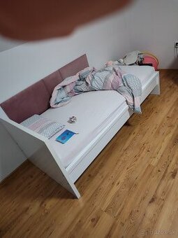 Predám posteľ 90x 200 CM