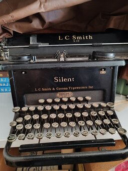 Pisaci stroj - 1