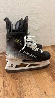 Bauer korčule HYPERLITE 2 veľkosť 6.5 FIT3