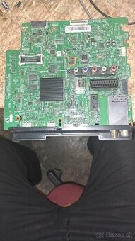 Potrebujete rozne dosky do televizorov.