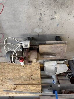 Kužeľová štiepačka