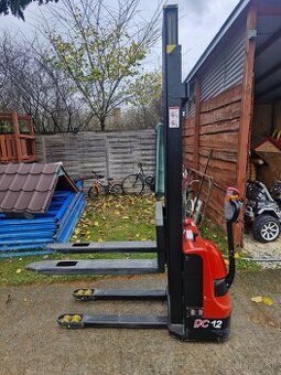 Vysokozdvižný vozík