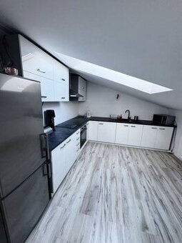 ALL INCLUSIVE | NA PREDAJ VEĽKOMETRÁŽNY 3-IZBOVÝ BYT, TRNÁVK