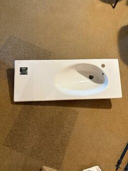 Vstavané, keramické umývadlo