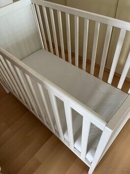 Detská polohovateľná postielka