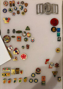 predám rôzne odznaky