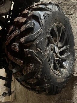 Pneu na štvorkolku