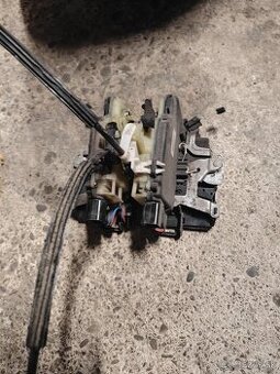 Zadný zámok dverí Volkswagen golf 4