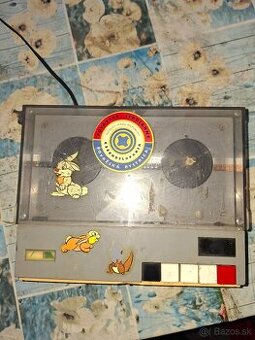 Predam retro magnetofon