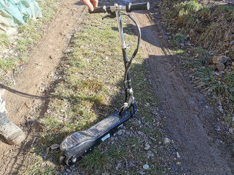 PREDAM DETSKU KOLOBEZKU