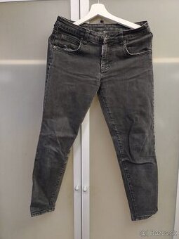 Dámske džínsy strednej hmotnosti