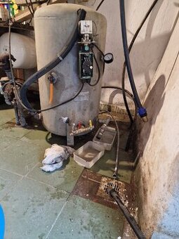 Predám tlakovu nadobu na vodu 150 L