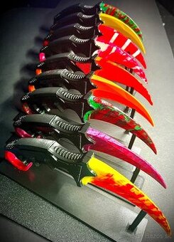 CS2 Karambit fidget trainery 21 cm + stojany