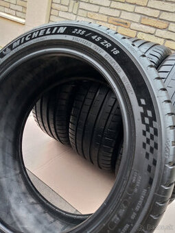 MICHELIN PILOT SPORT 5 235/45 R18 98Y  XL