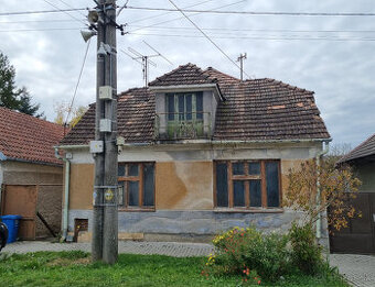 RODINNÝ DOM a POZEMOK 1205 m2 DOBRÁ VODA - VOĽNÝ