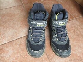 Mierne zateplené chlapčenské topánky - veľ. 36
