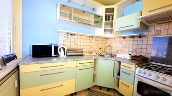 Na predaj čiastočne prerobený 3 i byt s balkónom v LC