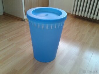 plastový kôš na prádlo (výška 49 cm, priemer 34 cm)