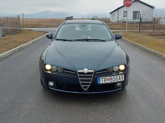 Alfa Romeo 2,4 JTDm, 147kW