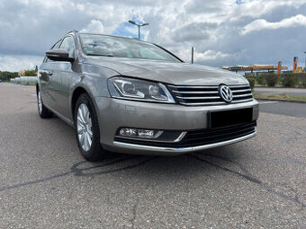 Volkswagen Passat B7 2.0 TDI DSG r.v 2012 bixenon navi tazne