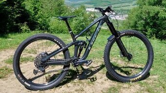 Trek Slash
