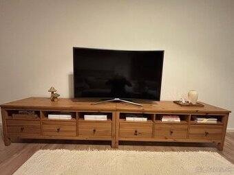 HEMNES skrinka pod TV 3 ks