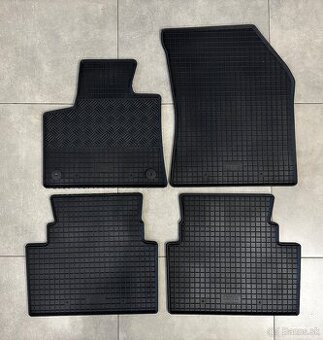 Gumové rohože Citroën C5 AIRCROSS 2024, Peugeot 3008 2024