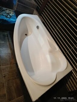 Rohová vaňa + zástena - darujem