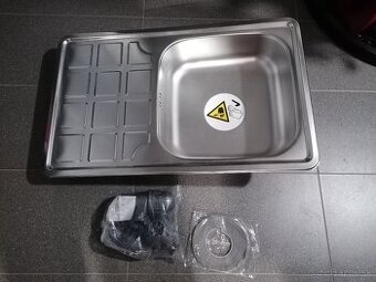 NOVÝ KUCHYNSKÝ DREZ