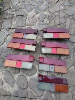 Ponúkam na predaj zadné svetlá na škoda 105/120/130