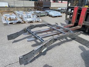 Rám - Rámy na  Navara D40 / D22 / Hilux / L200 / Nissan Path