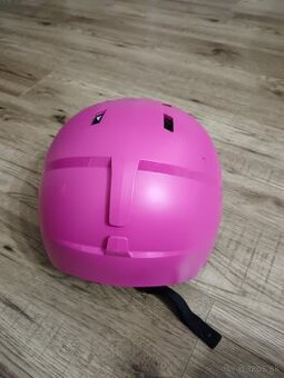 predam detsku lyziarsku prilbu