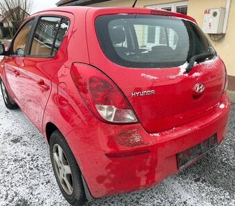 Rozpredam Hyundai i20 facelift 2013 1.25 G4LA