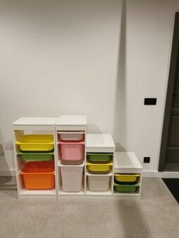 Predám regál na hračky